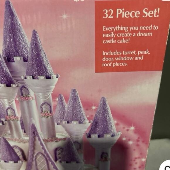 Wilton Romantic Castle Cake Set 32 pcs Open Box Pieces Still in Plastic - Picture 4 of 13